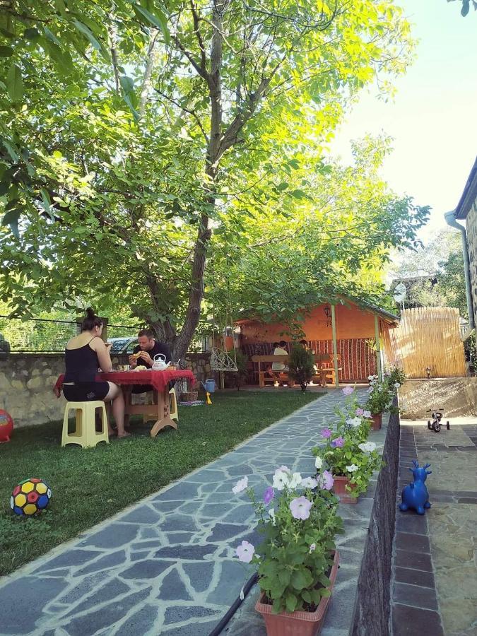 Guest House Nataly Yeghegnadzor Exterior photo