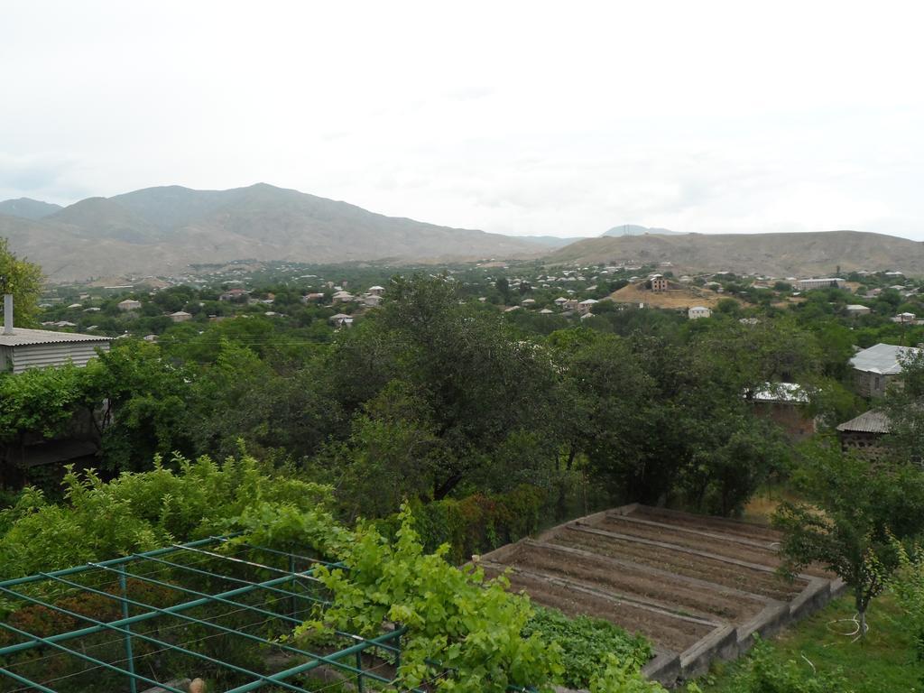 Guest House Nataly Yeghegnadzor Exterior photo